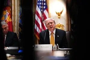 Bloomberg: поражение Орбана как сигнал для Трампа — 