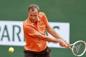 Российского теннисиста оштрафовали за истерику на корте после позорного матча в Монако