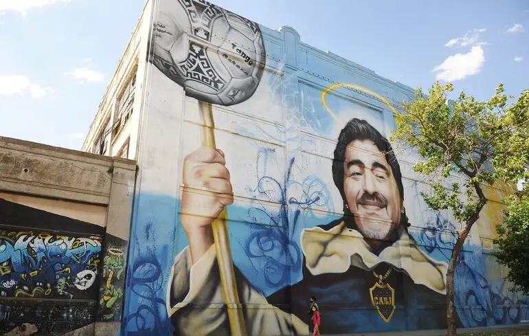 Марадона умер в 2020-м году