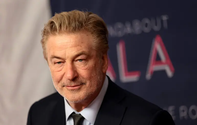 Алек Болдуин заговорил о завершении карьеры после гибели украинки на съемках 