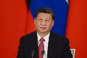 Си Цзиньпин принимает мировых лидеров в Китае, пока Трамп ссорится с союзниками — Bloomberg