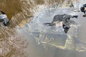 В водоеме в Киеве нашли опасную находку после обстрела