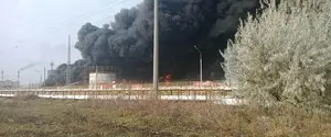 ВСУ попали сразу в четыре объекта нефтеперерабатывающей отрасли РФ: вспыхнули масштабные пожары