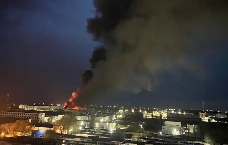 Вибухи та масштабна пожежа в Таганрозі: під ударом, ймовірно, опинився завод, де збирають російські дрони