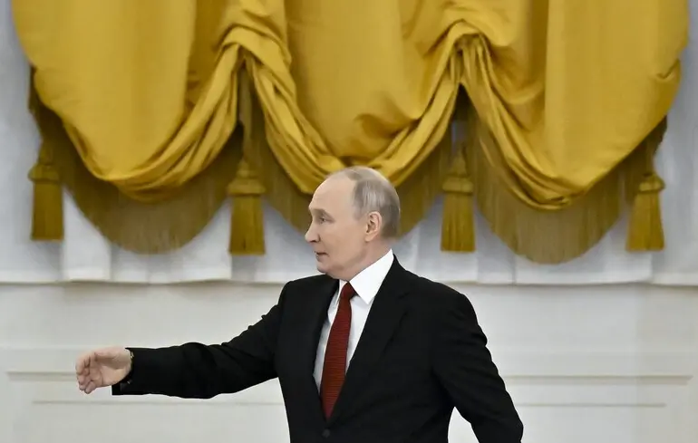 ЗМІ: Путін майже припинив публічно говорити про війну