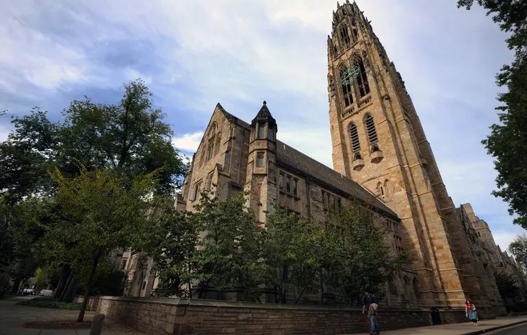 Єльський університет заснований у 1701 році