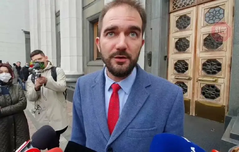 САП требует отправить депутата Юрченко в СИЗО из-за системных неявок в суд