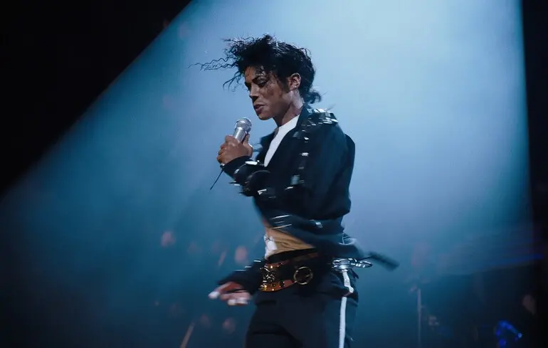 Король помер, хай живе бренд: як спадкоємці Майкла Джексона заплатили мільйони за зручну біографію поп-ідола