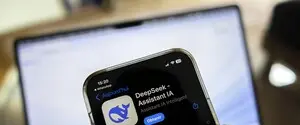 США обвинили китайскую DeepSeek в “краже“ ИИ-технологий: Госдеп предупреждает союзников