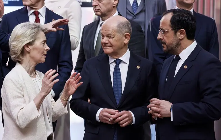 На Кіпрі лідери ЄС вирішували, як допомагати одне одному у випадку війни, не зачепивши 