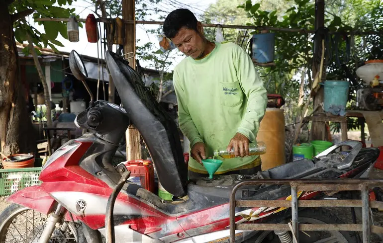 Тайские фермеры сталкиваются с экономическим кризисом на фоне глобальных потрясений, вызванных конфликтом на Ближнем Востоке