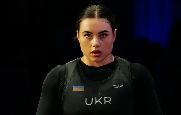 Організатори ЧЄ з важкої атлетики зробили зауваження українці за відмову від фото з росіянкою