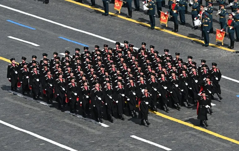 Танки не доїхали: парад у Москві пройде без демонстрації техніки
