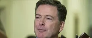 Экс-директора ФБР обвиняют в угрозах Трампу ракушками