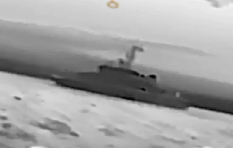 Удар в Керченском проливе: ВМС поразили катера РФ, охранявшие мост