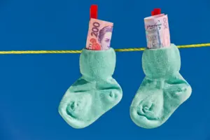 Замість «пакунка малюка». Чи може реформа оподаткування зупинити депопуляцію