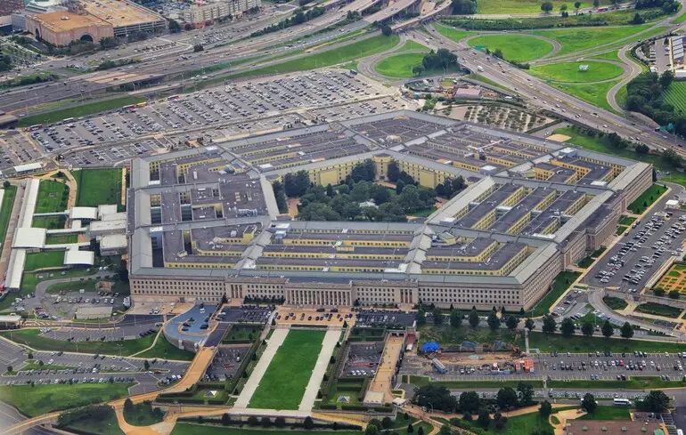 ИИ в секретных сетях США: семь техногигантов заключили соглашения с Пентагоном
