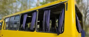 Войска РФ попали дроном в маршрутку в Херсоне: двое погибших и много раненых