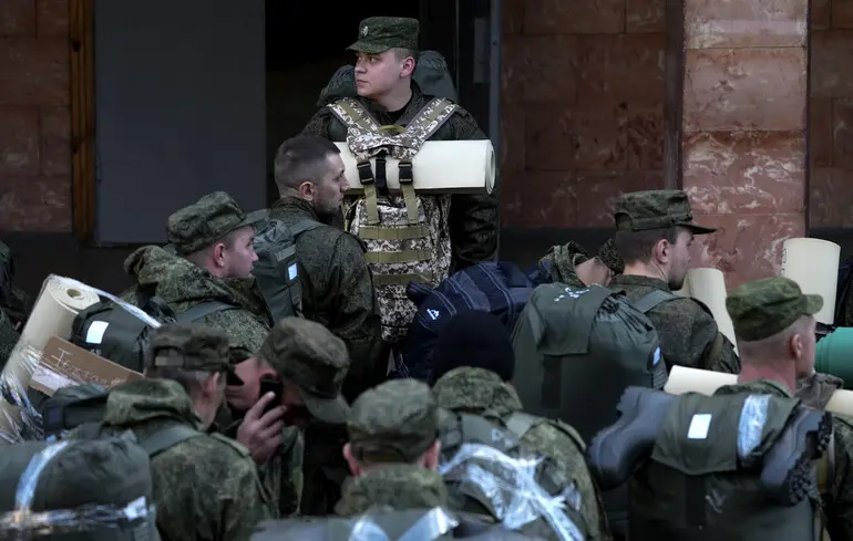 Росіяни просунулися із двох боків у напрямку важливого міста — DeepState
