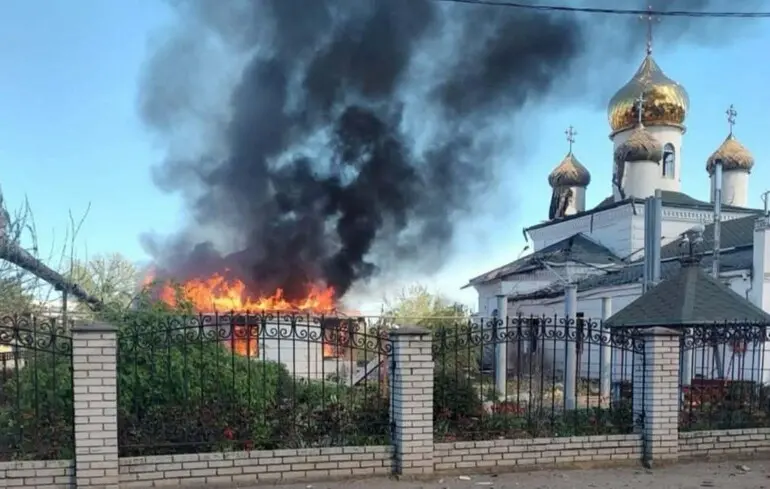 Росія завдала удару по Вільнянську: пошкоджено церкву, є загибла та поранена