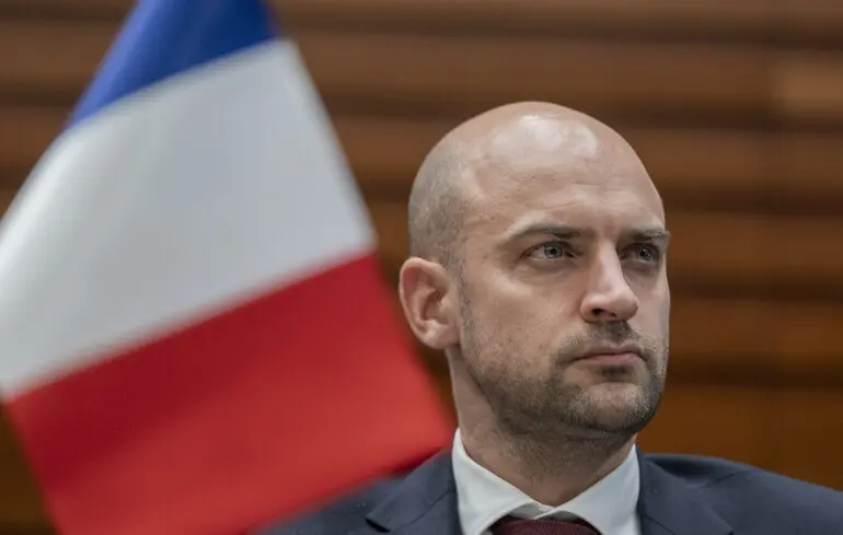 У Франції оголосили про нову стратегію протидії інформаційним атакам РФ