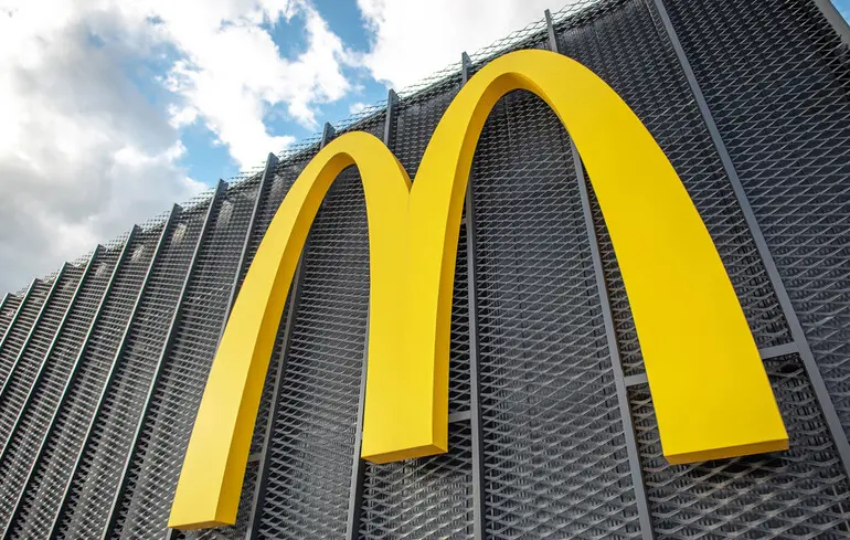 McDonald's теряет клиентов из-за дорогого бензина