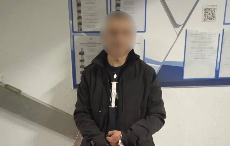 Нападение во Львове: увидев ТЦК, мужчина приставил нож к горлу 13-летней девочки