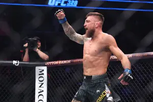Украинский боец Амосов одержал вторую победу в UFC