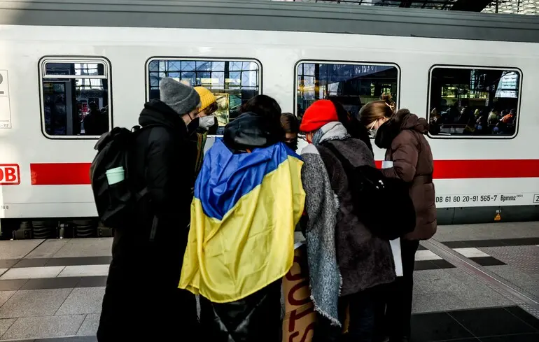 В марте количество украинцев в ЕС сократилось на десятки тысяч — Евростат назвал причины