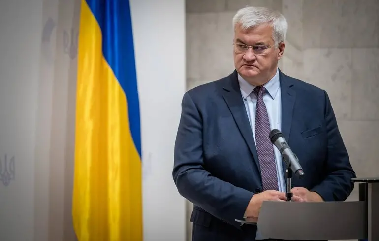 Україна висловила своє ставлення до посередництва Шредера у переговорах із РФ
