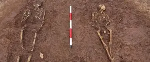 Римский колодец и доисторические жернова: что еще обнаружили археологи на месте строительства дороги в Англии