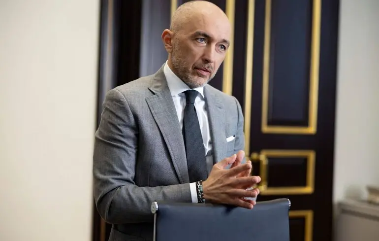 «Пленки Миндича»: как Нацбанк проверяет «Сенс Банк» и что будет с его руководством и наблюдательным советом