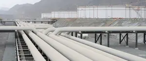 ОАЭ ускоряют строительство нефтепровода, чтобы расширить экспорт в обход Ормузского пролива — Bloomberg