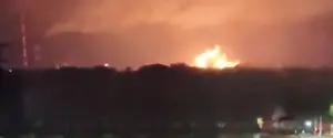 Зарево на километры: на юге РФ пылает уникальное предприятие, которое делает взрывчатку для снарядов