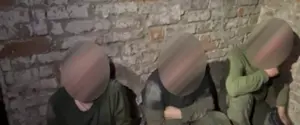 Украинские военные взяли в плен трех россиян возле Волчанска — видео