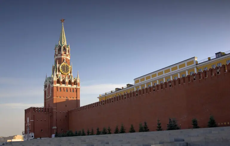 Удар по кишені диктатора: російська економіка пішла в мінус уперше з 2023 року — Bloomberg