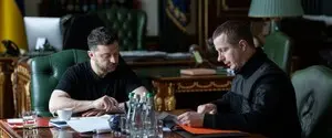 Ликвидация банков и $80 млрд дефицита бюджета: СВР перехватила секретные документы Кремля