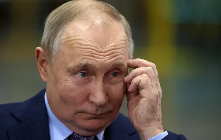 Убеждение Путина в том, что он сможет пережить Запад, сейчас проходит испытание — FT