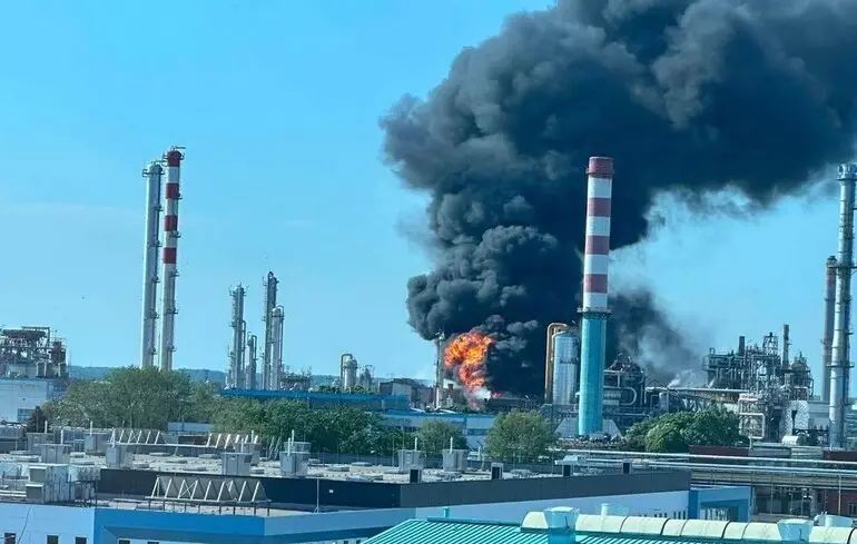В Угорщині стався вибух на нафтопереробному заводі MOL