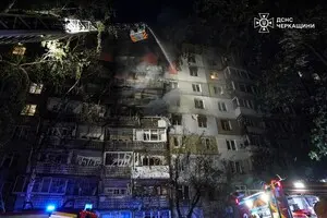Российский дрон попал в многоэтажку в Черкассах: среди раненых есть дети