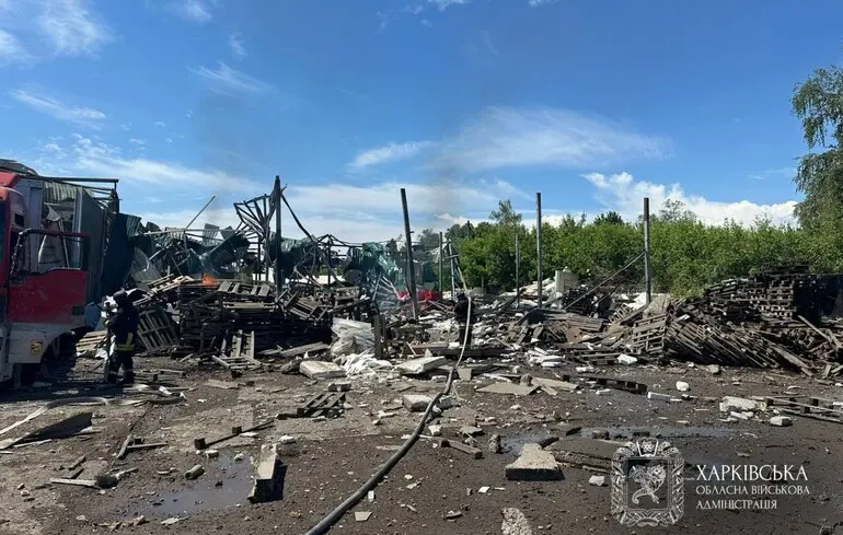 Росіяни вдарили ракетами по Дніпру та Дергачах під Харковом