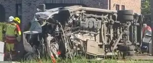 В Бельгии поезд врезался в школьный автобус с детьми