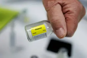 Более 100 смертей по всему миру: шеф-повар из Канады продавал химикаты для самоубийства