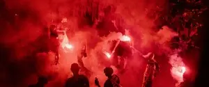 Уболівальники влаштували заворушення в Парижі після перемоги ПСЖ у Лізі чемпіонів