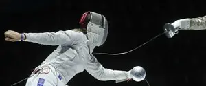 Міжнародна федерація фехтування допустила росіян до змагань із прапором і гімном