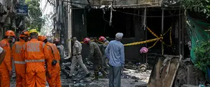 В Нью-Дели во время пожара в отеле погиб 21 человек: что известно о трагедии