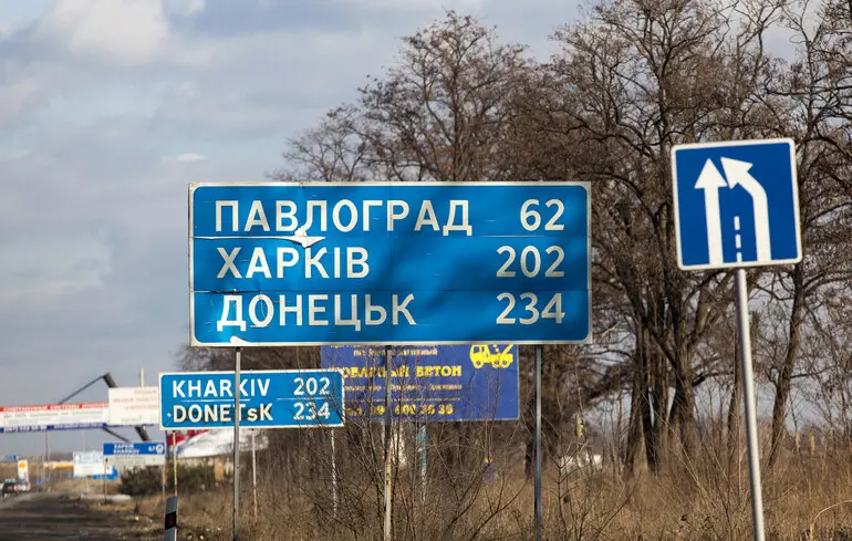 Експерт розповів, між якими містами росіяни почали обстрілювати важливу трасу