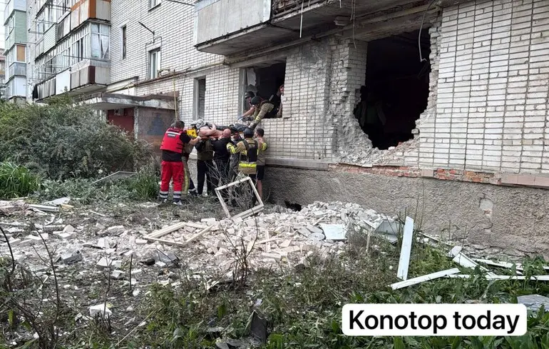Росіяни атакували житлові будинки в Конотопі. Є постраждалі,