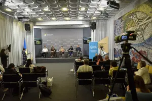 Складнощі з житлом та меддопомогою: з якими проблемами стикаються звільнені з полону цивільні українці