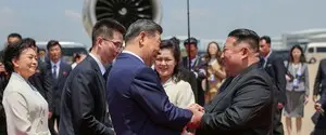Визит Си в КНДР: лидер Китая заявил, что достиг вместе с Кимом 